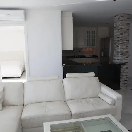 Appartement Luxury Puerto Banus Penthouse With Parking & Wi-Fi à Marbellac Extérieur photo