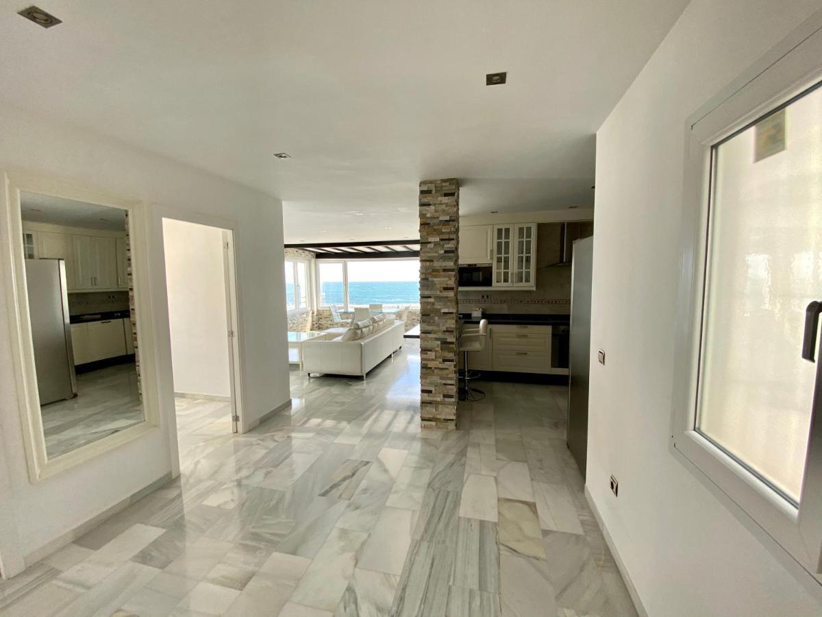 Luxury Puerto Banus Penthouse With Parking & Wi-fi *