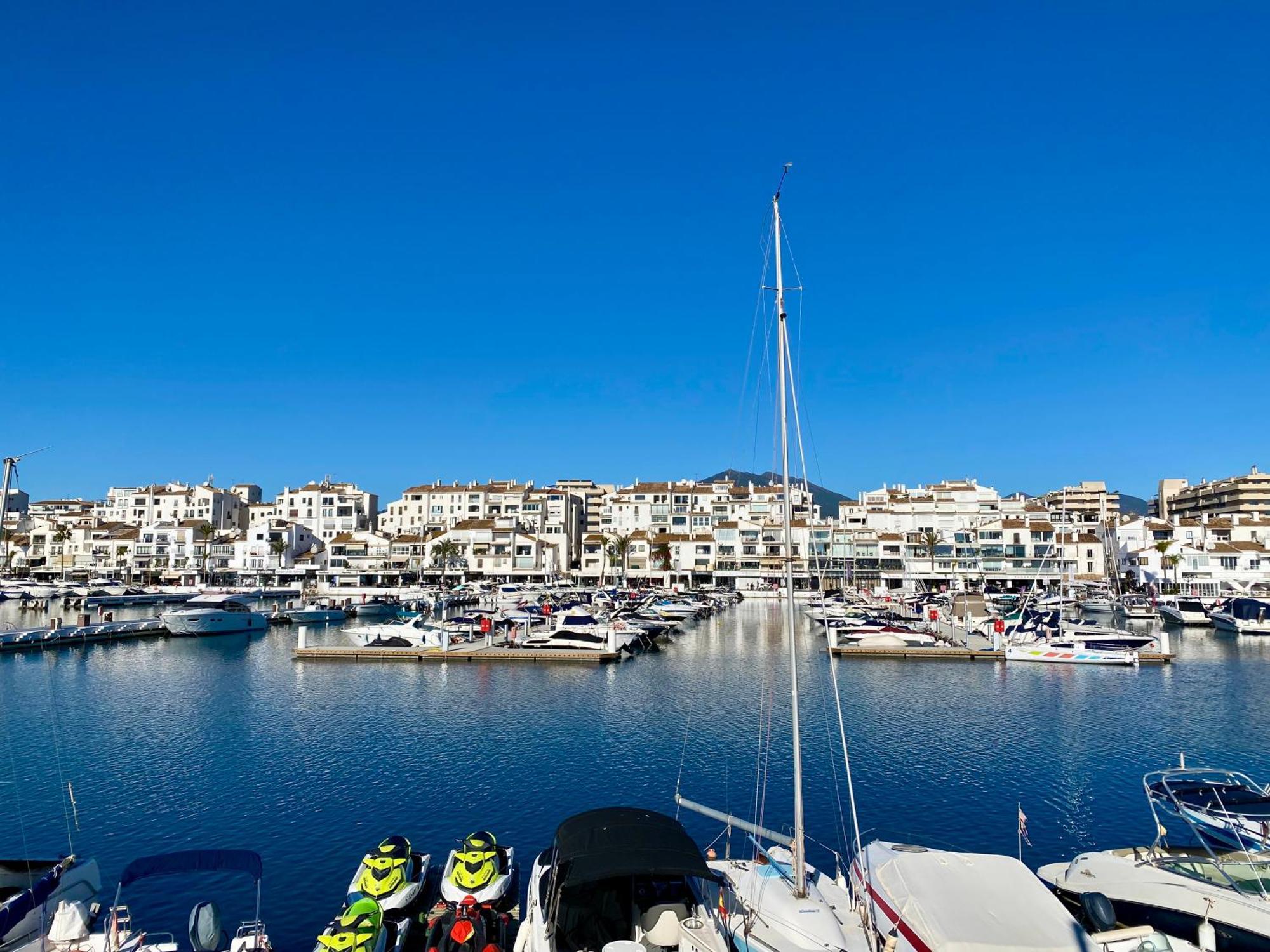 Luxury Puerto Banus Penthouse With Parking & Wi-fi * Marbella
