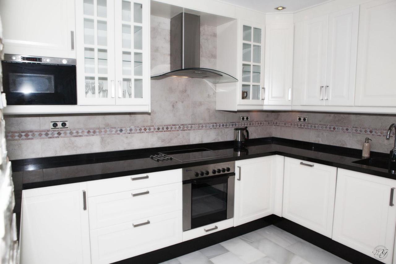 Luxury Puerto Banus Penthouse With Parking & Wi-fi Appartement