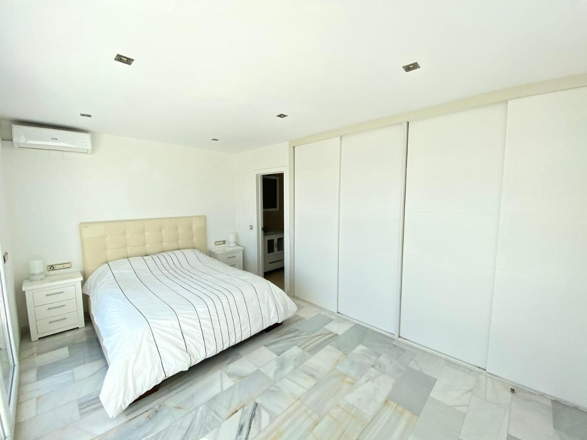 Luxury Puerto Banus Penthouse With Parking & Wi-fi * Marbellac