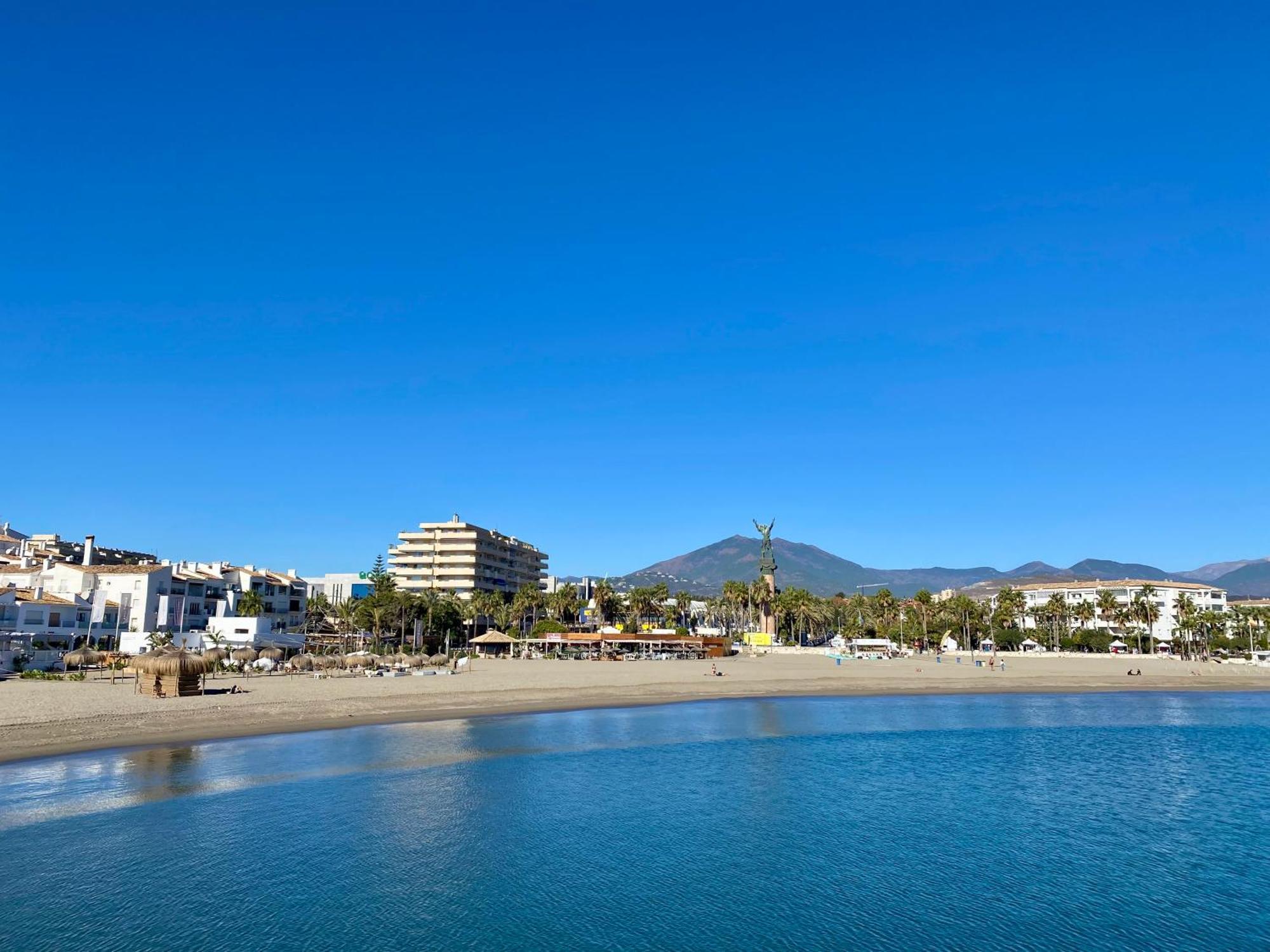 Luxury Puerto Banus Penthouse With Parking & Wi-fi